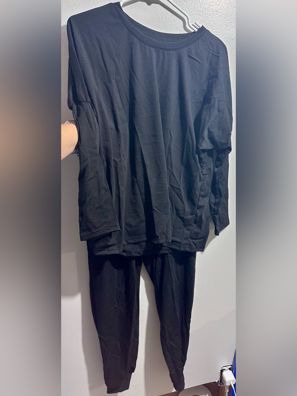 Women's Black Pajama Set Comfortable Long Sleeve Top Jogger Pants Size L (1194)